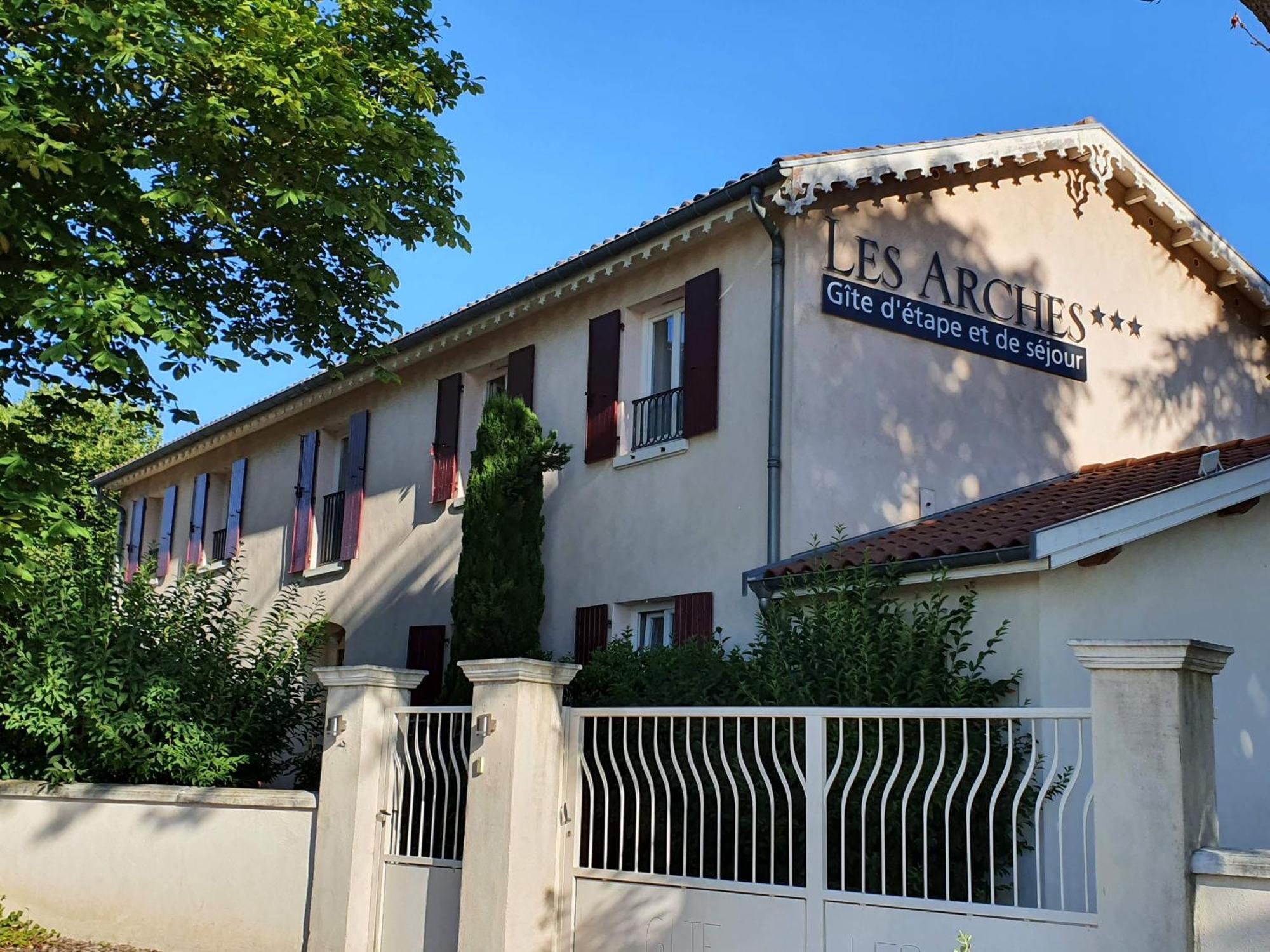 Gite Les Arches Saint-Andeol-le-Chateau Exterior foto